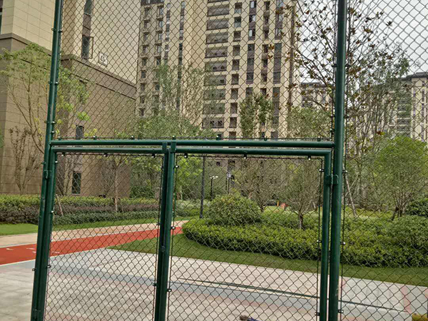 運(yùn)動(dòng)場(chǎng)圍欄網(wǎng)圖片2