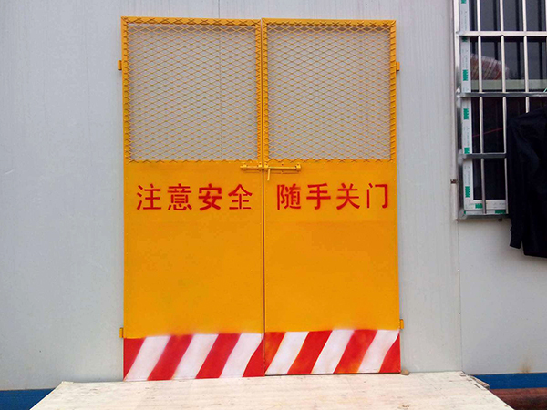 電梯防護門圖片4